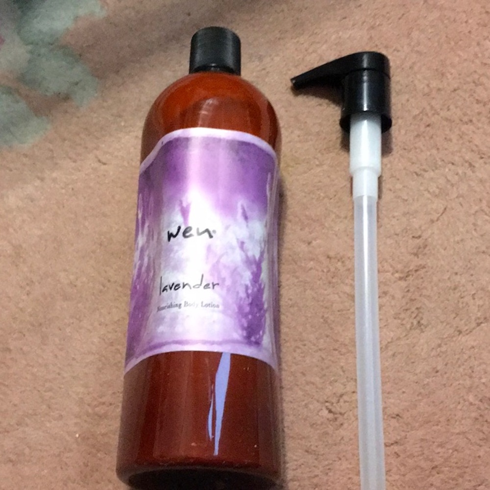 NWT,WEN32oz BodyLotion WITH PUMP, CLASSIC LAVENDER SCENT,NO EXCHANGES OR REFUNDS - Picture 5 of 6